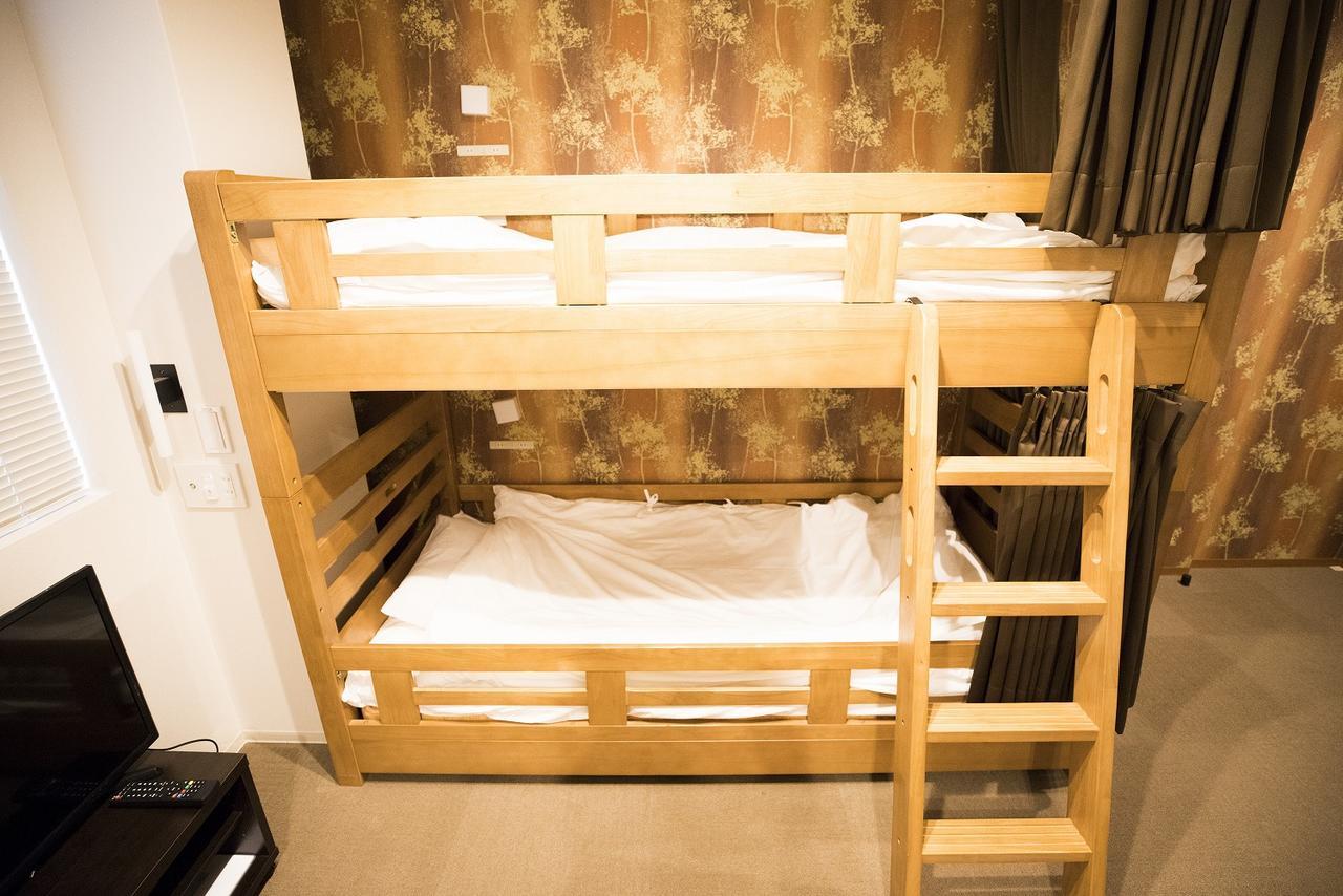 Yadokari Namba Hostel Osaka Exteriör bild
