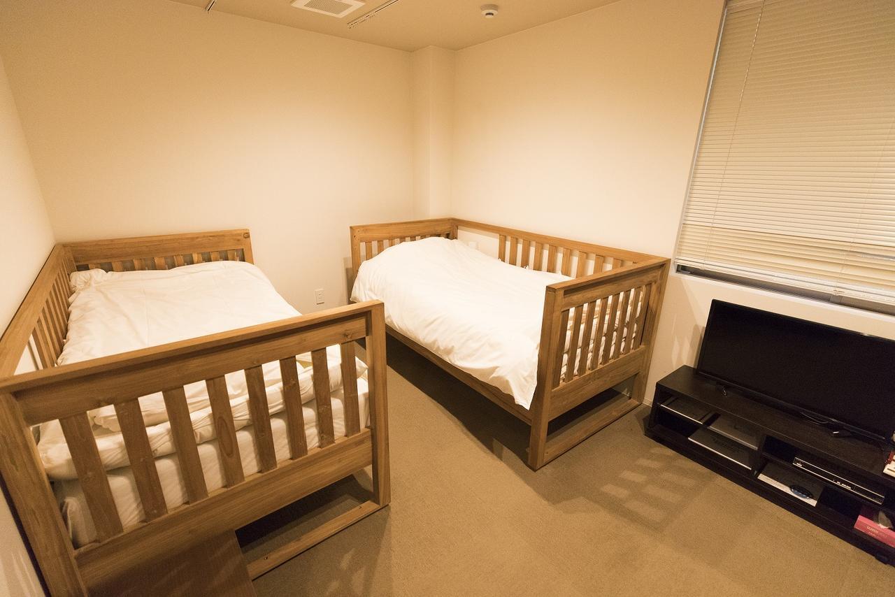 Yadokari Namba Hostel Osaka Exteriör bild
